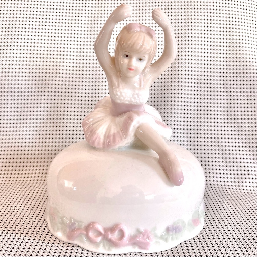 Music Figurine